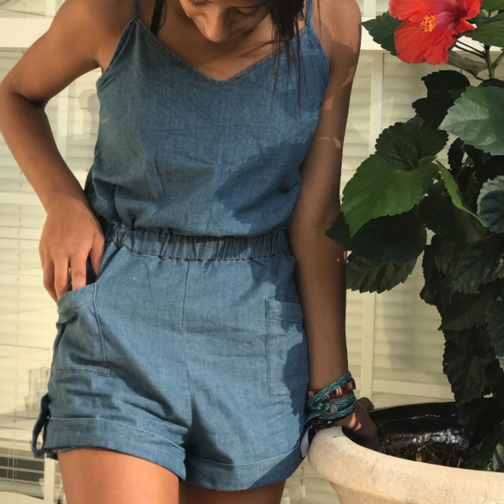 Cute romper! Super comfy and has adjustable straps!